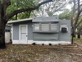 3000 Clarcona Rd in Apopka, FL - Building Photo