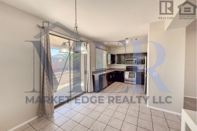 property at 17552 W Canyon Ln