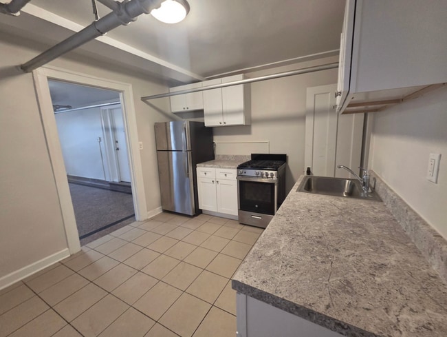 5011 N Damen Ave, Unit #g in Chicago, IL - Foto de edificio - Building Photo