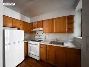 314 W 116th St in New York, NY - Building Photo - Building Photo