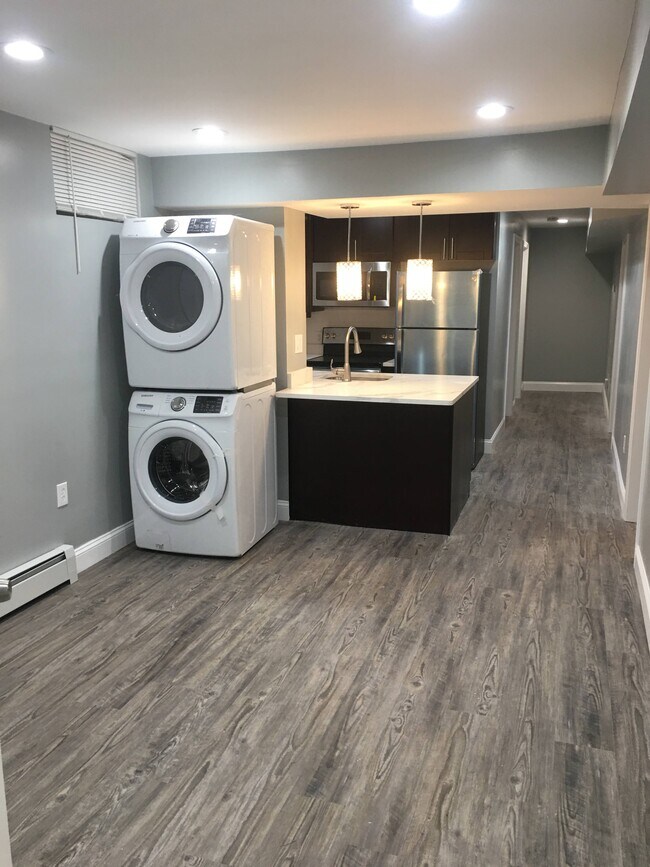 423 Bowdoin St Rentals in Boston, MA