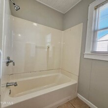 707 S 2nd St in Elizabethton, TN - Building Photo - Building Photo