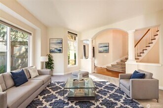 22524 NE 98th Pl in Redmond, WA - Building Photo - Building Photo