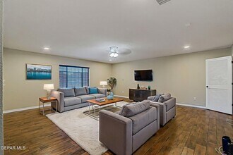 14325 Pacific Point Dr in El Paso, TX - Building Photo - Building Photo