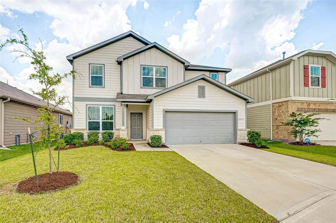 25919 Kinship Ct in Park Row, TX - Building Photo