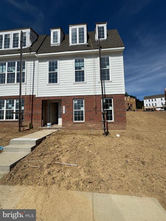 3121 Overlook Dr in Mechanicsburg, PA - Building Photo