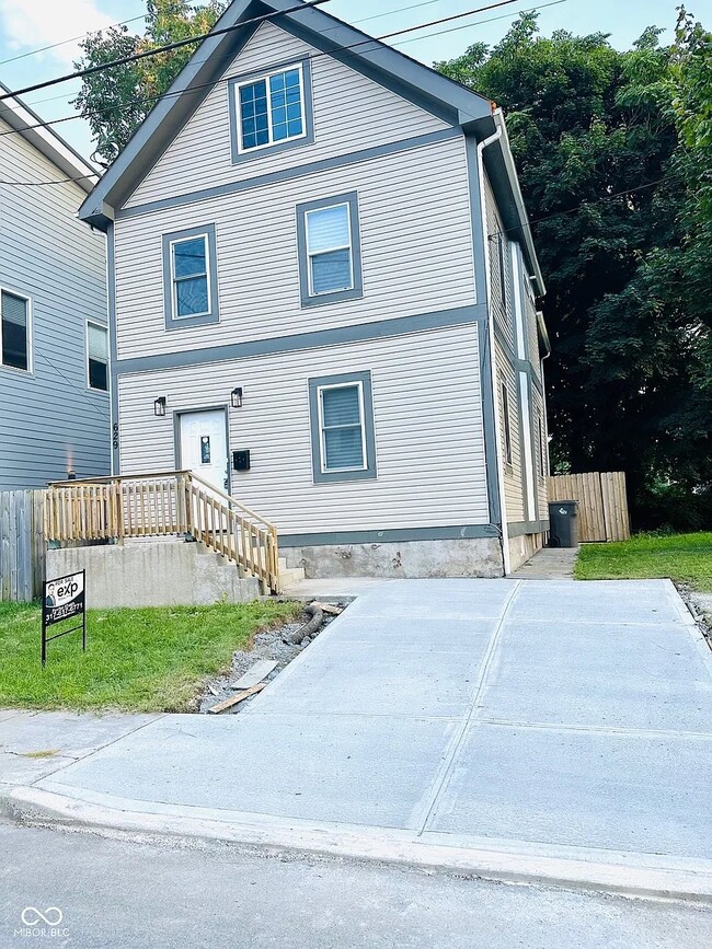 property at 629 E 25th St