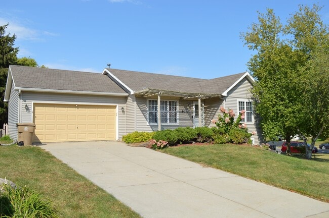 5270 Summer Ridge Dr in Madison, WI - Building Photo - Building Photo