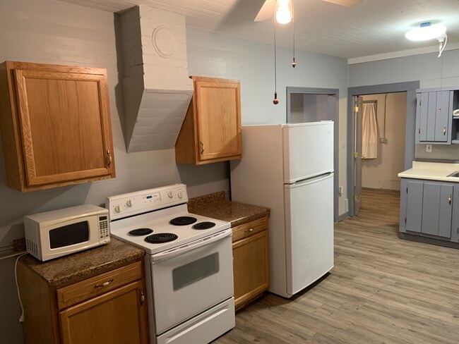 property at 2054 Sunset Cir