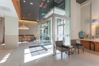 14W Apartments in Washington, DC - Building Photo - Lobby