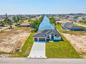 106 NE 23rd St in Cape Coral, FL - Building Photo