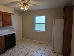 3527 Cathy Ln in East Ridge, TN - Foto de edificio - Building Photo