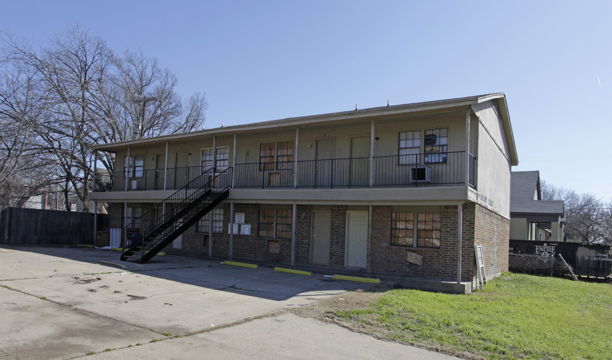 1317 Alston Ave in Fort Worth, TX - Building Photo