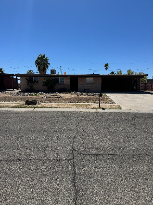 property at 3301 W Calle Toronja