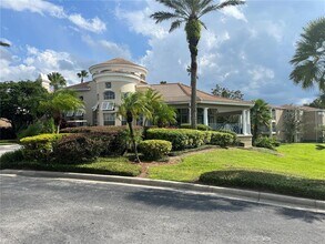 7340 Westpointe Blvd in Orlando, FL - Building Photo - Building Photo