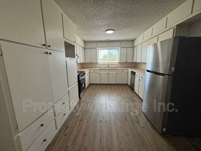 property at 735 Kimball Rd