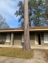 105 Smith St in Petal, MS - Building Photo