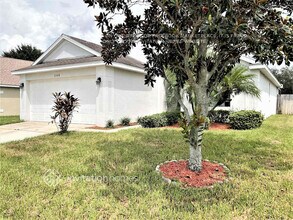 206 Jessamine Dr in Davenport, FL - Foto de edificio - Building Photo