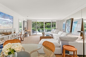 2774 S Ocean Blvd in Palm Beach, FL - Foto de edificio - Building Photo