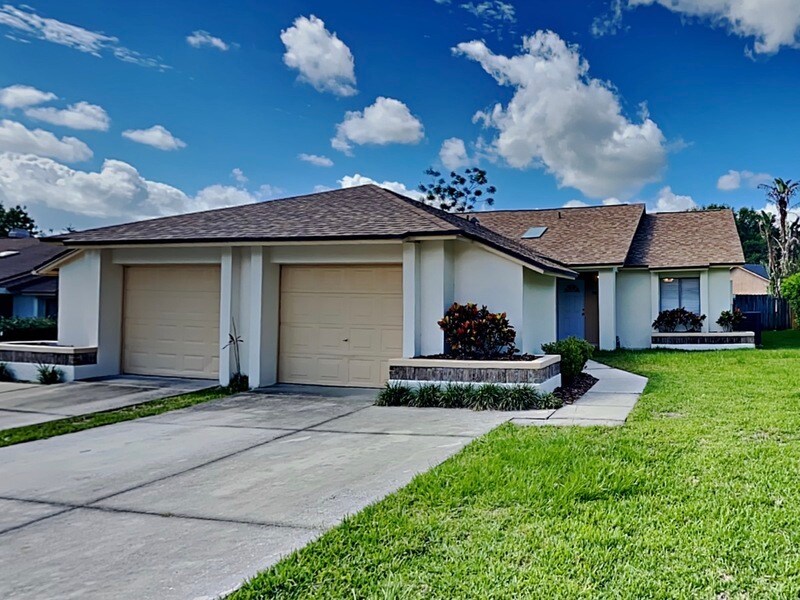 989 Wildflower Way in Longwood, FL - Building Photo