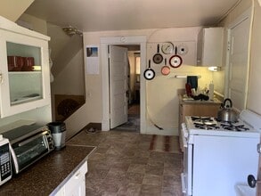 1284 Highland St, Unit AptC in Columbus, OH - Building Photo - Building Photo