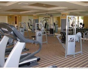 888 Douglas Rd-Unit -PH08 in Coral Gables, FL - Building Photo - Building Photo