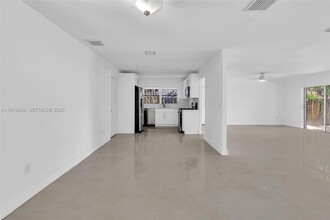 13011 SW 80th St in Miami, FL - Building Photo - Building Photo