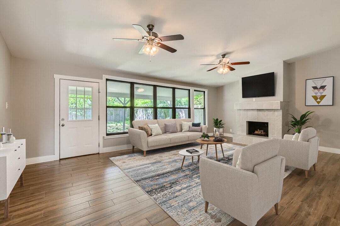 Beautifully updated Northwood home near No in San Antonio, TX - Foto de edificio