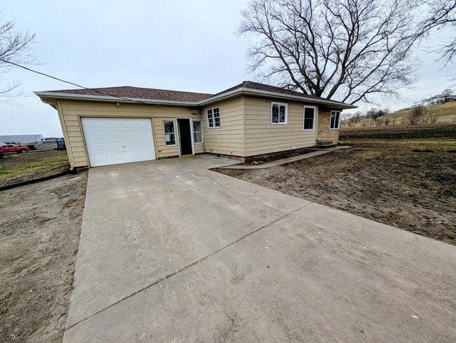 property at 2031 Blue Dr