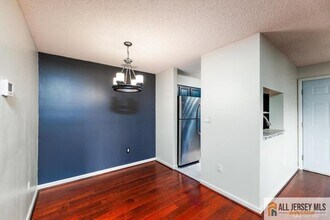 2114 Ravens Crest Dr in Plainsboro, NJ - Building Photo - Building Photo