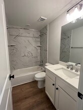 238 Chenoweth Ln in Louisville, KY - Building Photo - Building Photo