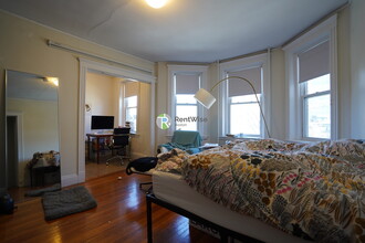 231-235 Park Dr in Boston, MA - Building Photo - Building Photo