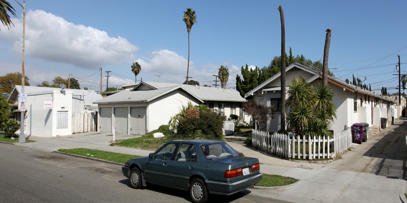 928 Magnolia Ave in Long Beach, CA - Foto de edificio