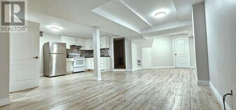 43 Ramblewood Ln in Vaughan, ON - Building Photo