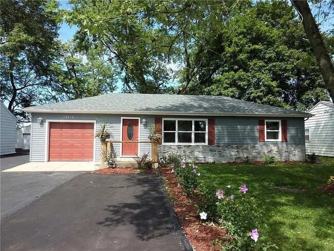property at 1511 E Washington St