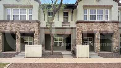 2222 E Huntington Dr in Phoenix, AZ - Building Photo - Building Photo