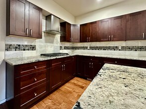 17449 NE 122nd St in Redmond, WA - Building Photo - Building Photo