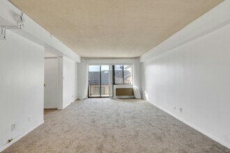 233 12th St in Palisades Park, NJ - Building Photo - Building Photo