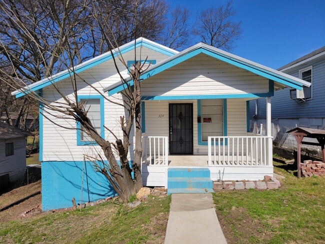 324 57th St in Fairfield, AL - Foto de edificio - Building Photo