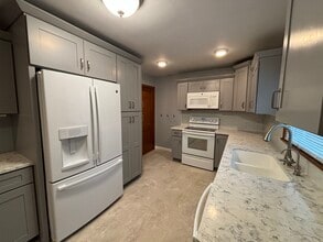 817 5th St S, Unit 817 S 5th in New Ulm, MN - Building Photo - Building Photo