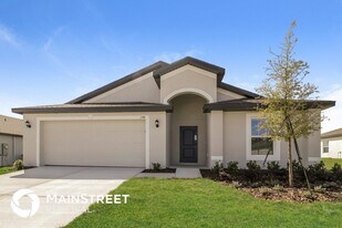1341 Brenway Dr in Mascotte, FL - Building Photo