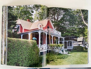 4 Summerfield Pl in Shelter Island Heights, NY - Foto de edificio - Building Photo