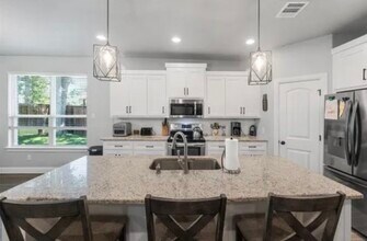 1418 Cheyenne Trl in Granbury, TX - Foto de edificio - Building Photo