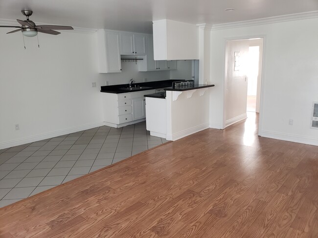 property at 1720 Newport Ave