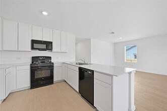 309 Woodbridge Ln in Sherman, TX - Building Photo - Building Photo