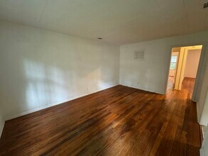 1128 E 53rd St in Savannah, GA - Building Photo - Building Photo