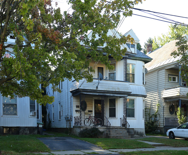 122 Park Pl in Schenectady, NY - Foto de edificio - Building Photo