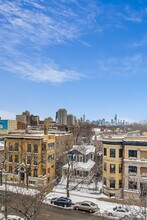 444 W Fullerton Pkwy in Chicago, IL - Building Photo - Building Photo