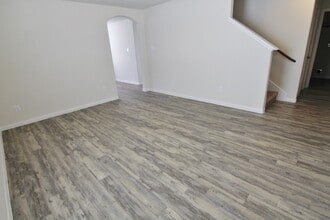 5454 Quail Cove Ln in Houston, TX - Building Photo - Building Photo