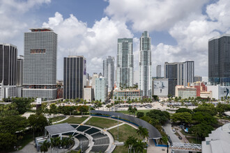 Epic Residences in Miami, FL - Building Photo - Building Photo